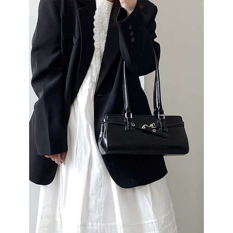 High-End Retro Underarm Bag for Women - 2025 Niche Design Spring/Summer Single Shoulder Pillow Bag