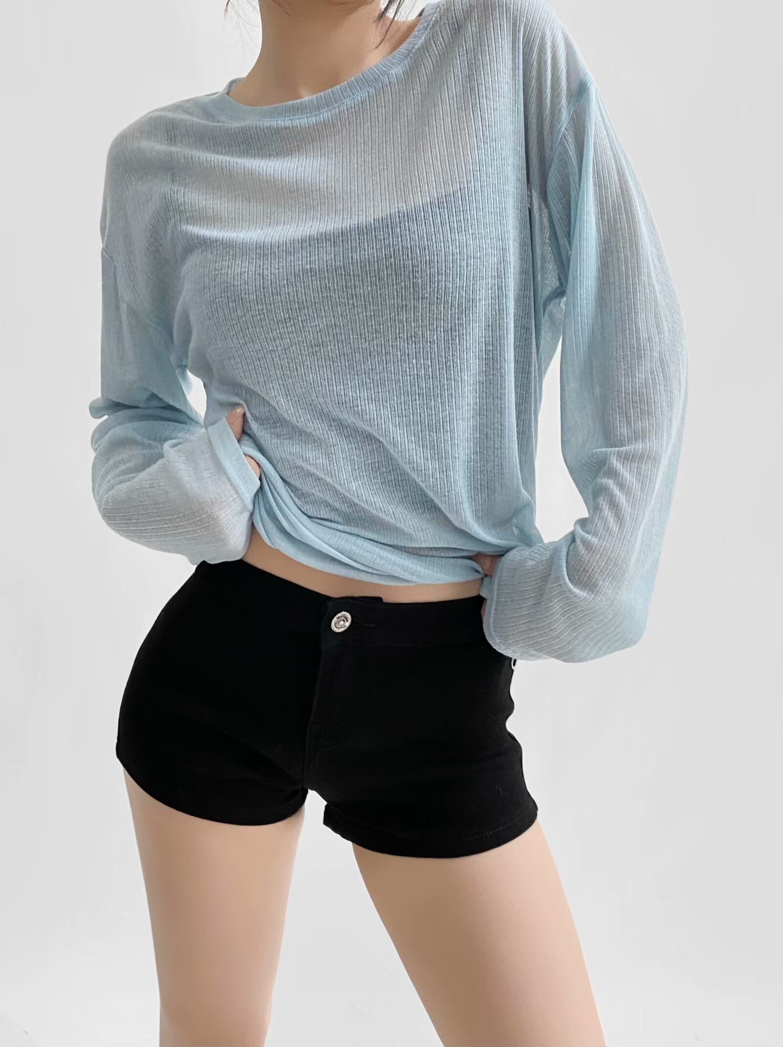 High-End Round Neck Loose Fit Summer Sweater for Women - Slimming Sun Protection Knitted Top in Solid Color, Jazz Lazy Style
