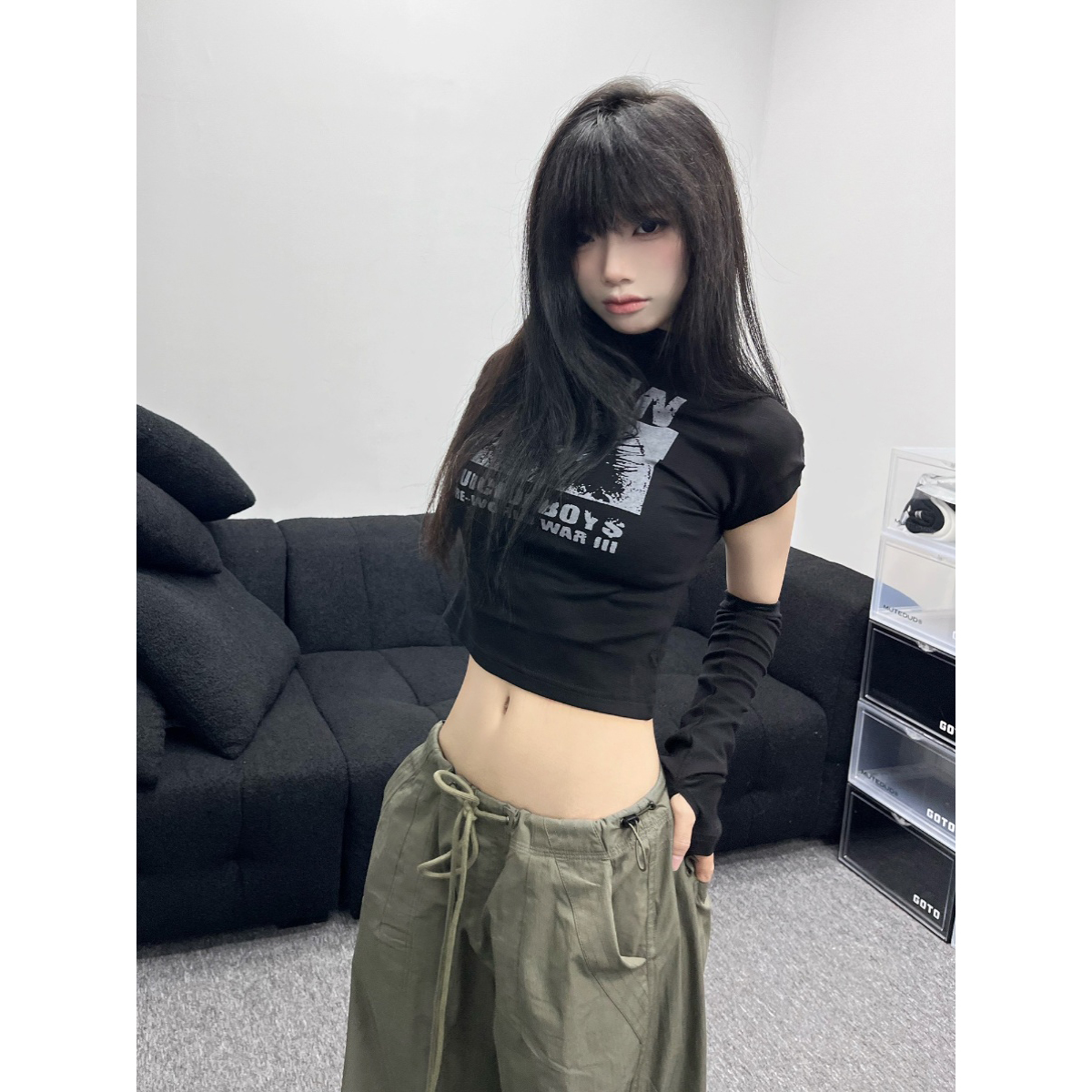 High-Neck Fitted Red Jazz Dance Top for Women, Sweet and Spicy Base Layer Shirt for Autumn and Winter Fashion High-Neck Fitted Red Jazz Dance Top for Women, Sweet and Spicy Base Layer Shirt for Autumn and Winter Fashion