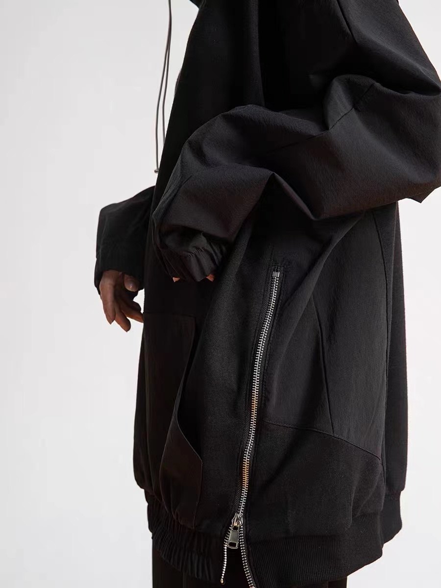 High-Neck Half-Zip Drawstring Sweatshirt - American Retro High Street Black Windbreaker for Y2K Style and Functional Fashion High-Neck Half-Zip Drawstring Sweatshirt - American Retro High Street Black Windbreaker for Y2K Style and Functional Fashion