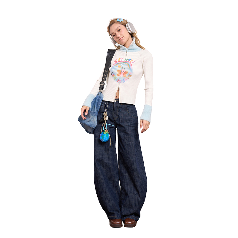 High-Neck Zipper Slim-Fit Knitted Cardigan with Original Graffiti Print for Trendy Y2K Style High-Neck Zipper Slim-Fit Knitted Cardigan with Original Graffiti Print for Trendy Y2K Style