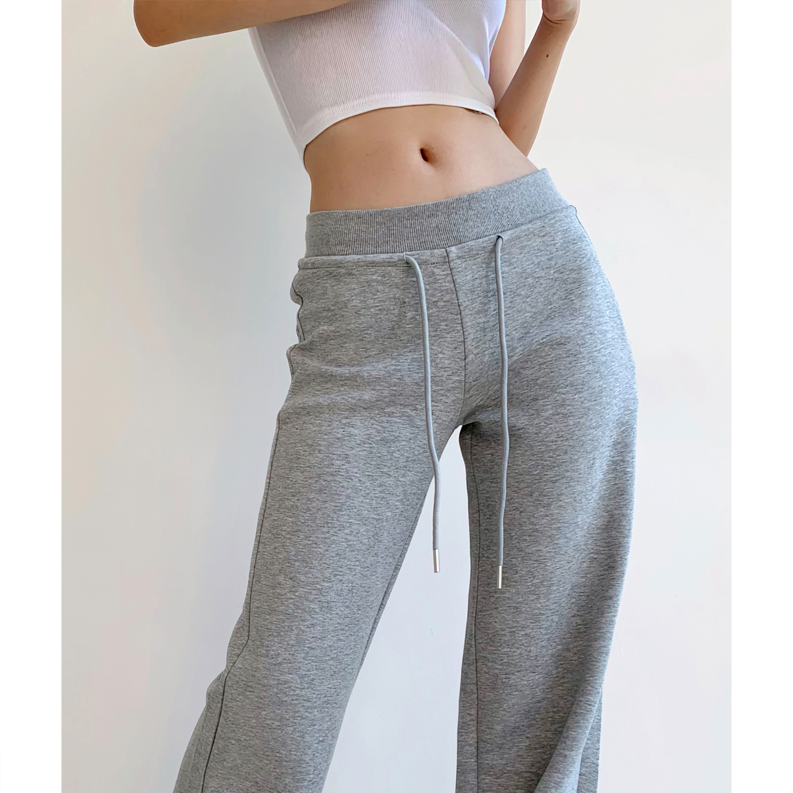 High-Quality Low-Waist Drawstring Straight-Leg Flared Pants - Youthful Casual Style for Leg-Lengthening Look High-Quality Low-Waist Drawstring Straight-Leg Flared Pants - Youthful Casual Style for Leg-Lengthening Look
