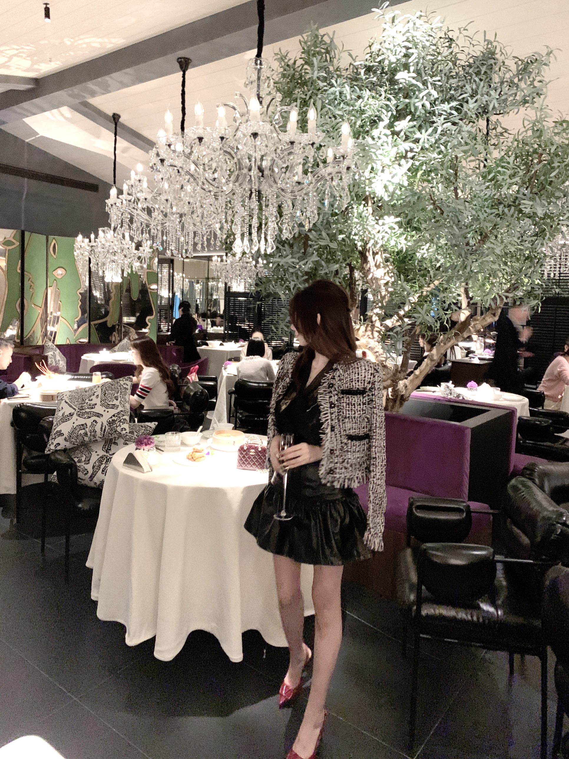 High Waist Patent Leather Shiny Umbrella Skirt in Qianjin Style - Super Fashionable Y2K Inspired Look