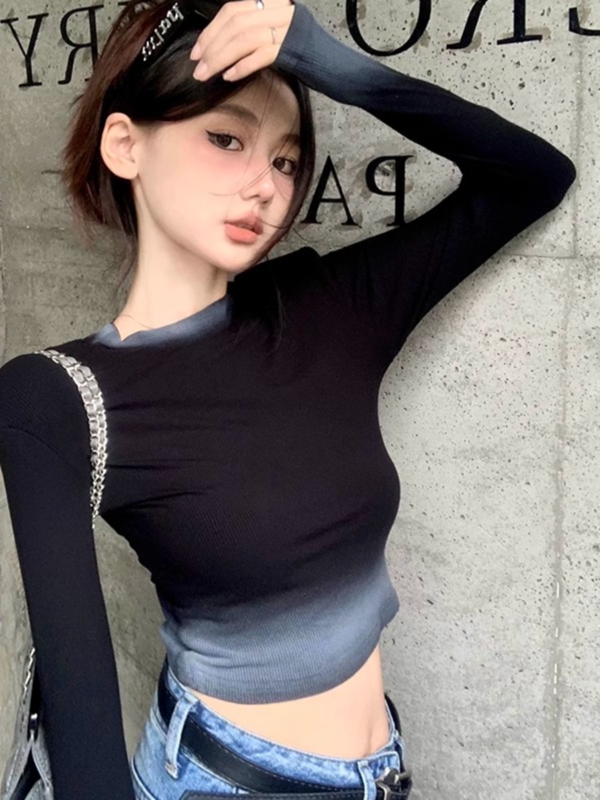 High-Waisted Crop Long Sleeve Shirt for Music Festival - K-Pop Inspired Sweet and Spicy Jazz Dance Top