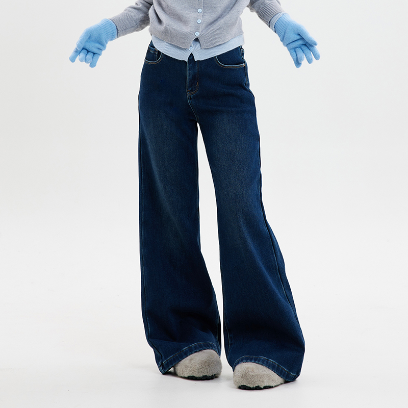 High-Waisted Flared Wide-Leg Jeans for Women - Thickened Loose Fit, Versatile Korean Style, Floor-Length for Autumn & Winter