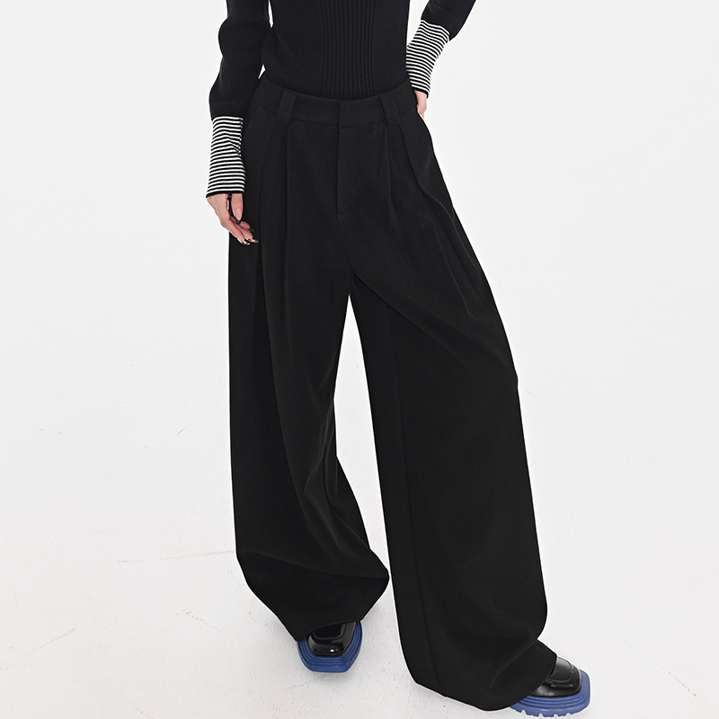 High-Waisted Gray Wool Wide-Leg Suit Pants for Women - Thick Loose Floor-Length Trousers, Perfect for Winter Fashion High-Waisted Gray Wool Wide-Leg Suit Pants for Women - Thick Loose Floor-Length Trousers, Perfect for Winter Fashion