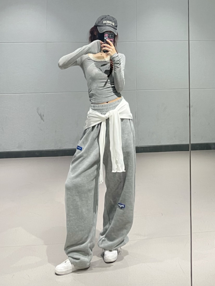 High-Waisted Loose Casual Sports Pants for Women - Light Gray Straight-Leg K-Pop Jazz Dance Sweatpants for Spring & Summer High-Waisted Loose Casual Sports Pants for Women - Light Gray Straight-Leg K-Pop Jazz Dance Sweatpants for Spring & Summer