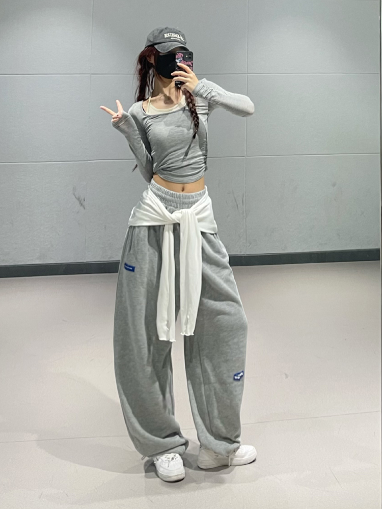 High-Waisted Loose Casual Sports Pants for Women - Light Gray Straight-Leg K-Pop Jazz Dance Sweatpants for Spring & Summer High-Waisted Loose Casual Sports Pants for Women - Light Gray Straight-Leg K-Pop Jazz Dance Sweatpants for Spring & Summer