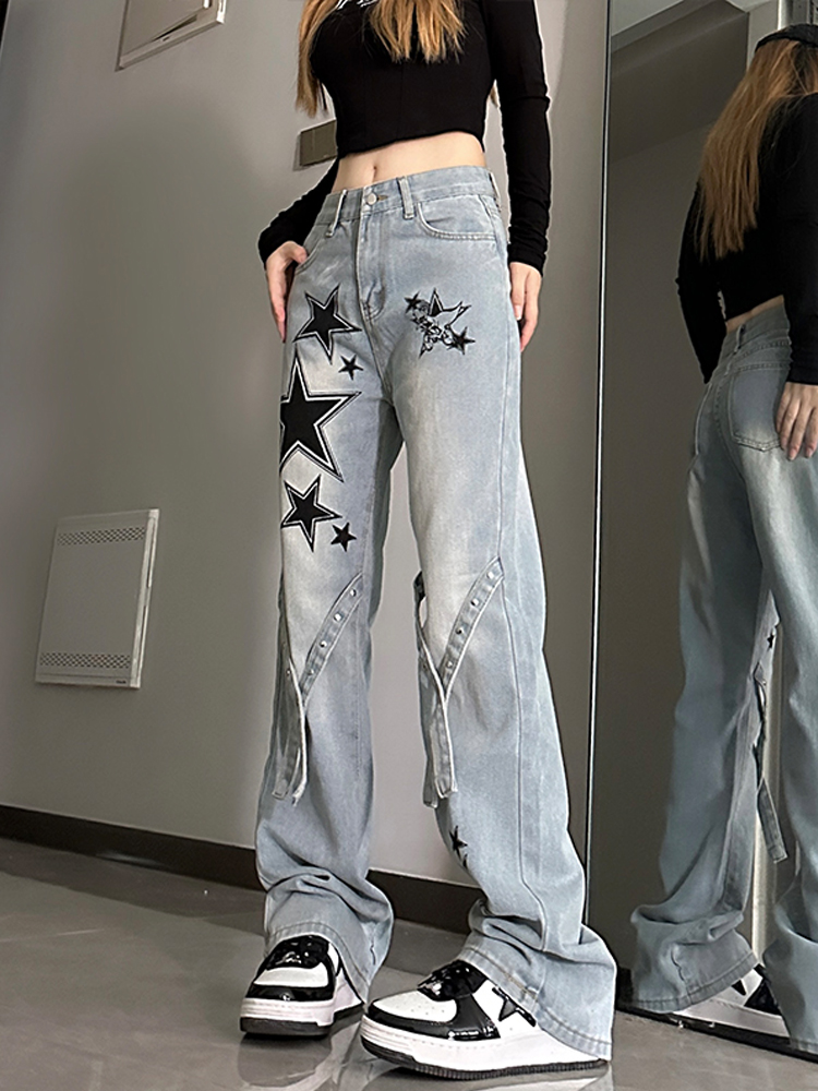 High-Waisted Slim-Fit Flared Jeans for Women, American-Style Star Design, Trendy Niche Fashion, Casual 90s Look High-Waisted Slim-Fit Flared Jeans for Women, American-Style Star Design, Trendy Niche Fashion, Casual 90s Look