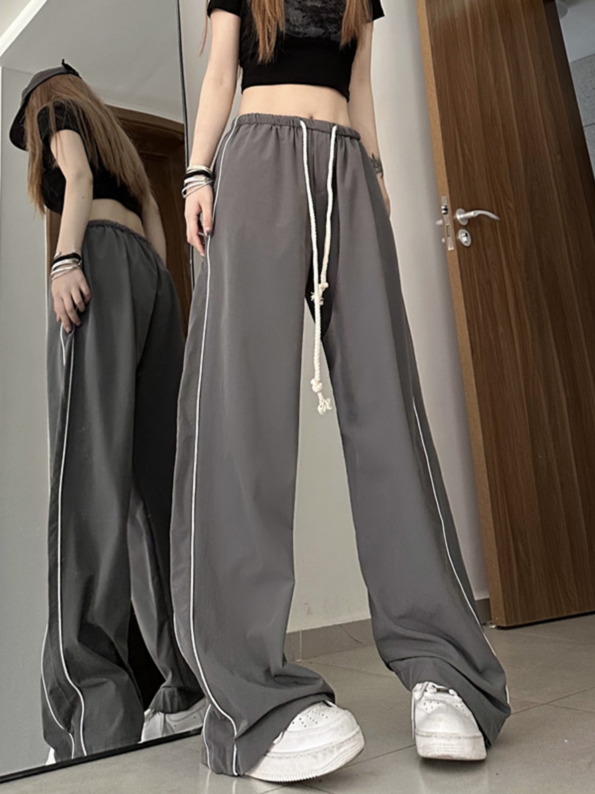 High-Waisted Wide-Leg Straight Pants for Women, American Jazz Dance & K-Pop Street Style Sweatpants High-Waisted Wide-Leg Straight Pants for Women, American Jazz Dance & K-Pop Street Style Sweatpants
