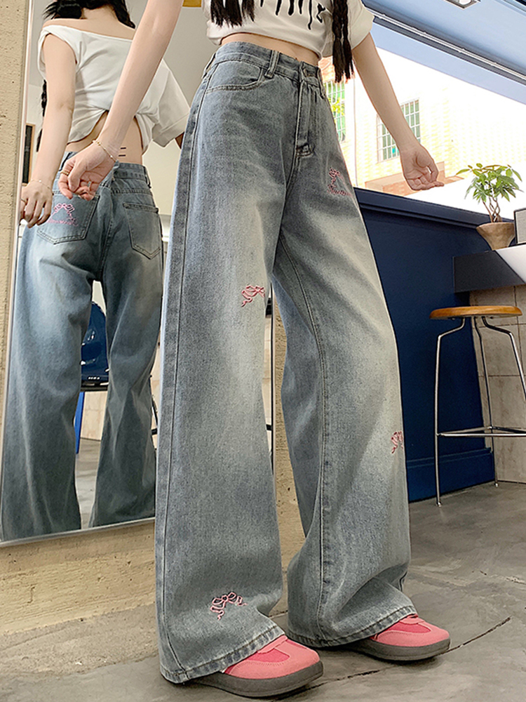 High-Waisted Women's Blue Jeans with Bow Embroidery, Slimming Loose Straight-Leg Wide-Leg Style, Versatile American Style High-Waisted Women's Blue Jeans with Bow Embroidery, Slimming Loose Straight-Leg Wide-Leg Style, Versatile American Style