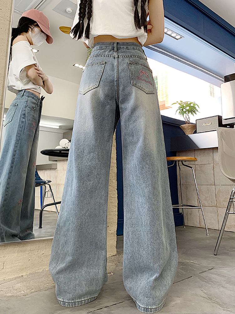 High-Waisted Women's Blue Jeans with Bow Embroidery, Slimming Loose Straight-Leg Wide-Leg Style, Versatile American Style High-Waisted Women's Blue Jeans with Bow Embroidery, Slimming Loose Straight-Leg Wide-Leg Style, Versatile American Style