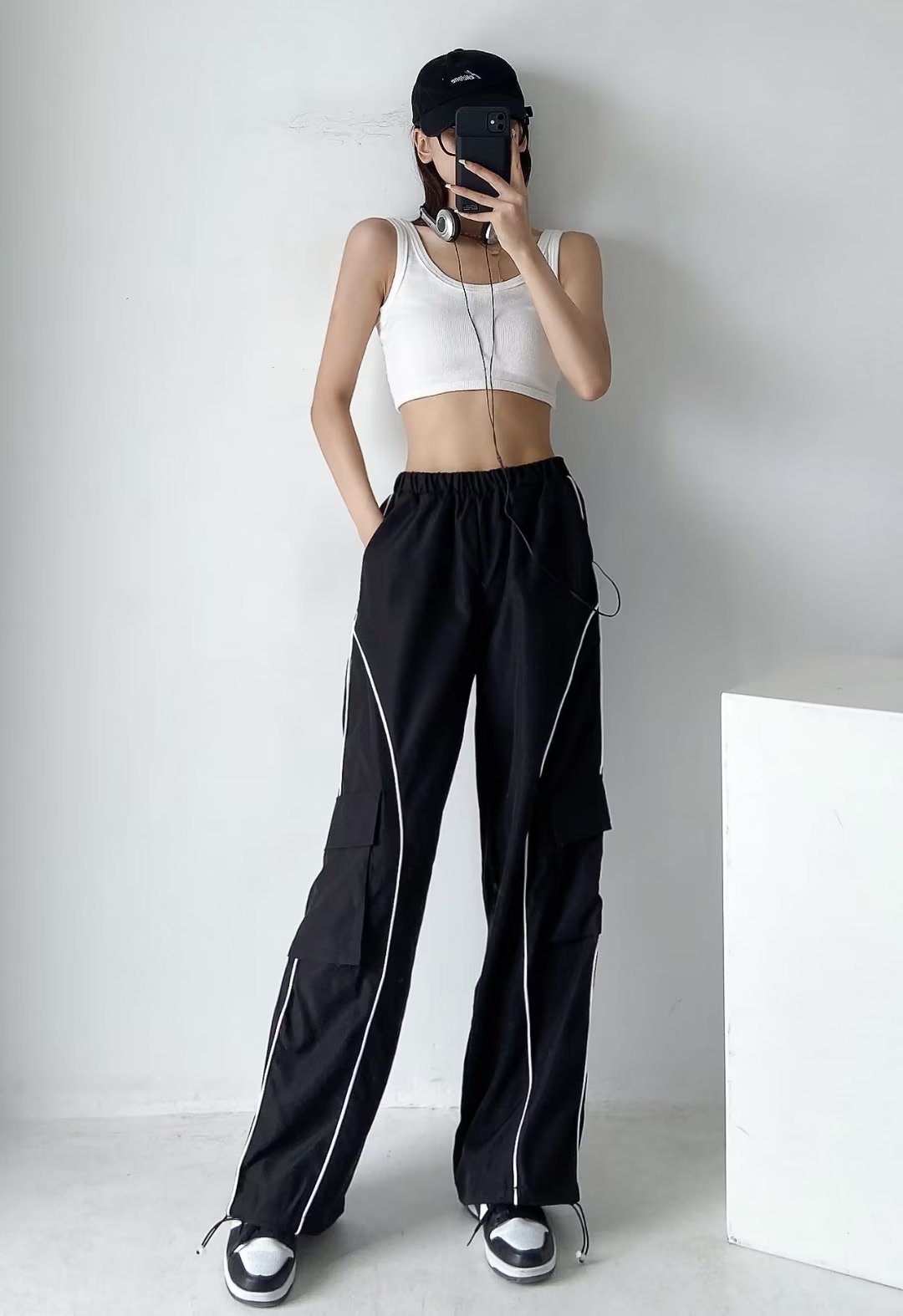 High-Waisted Y2K Jazz Dance Hip Hop Pants for Women - Retro American Casual Wide-Leg Trousers High-Waisted Y2K Jazz Dance Hip Hop Pants for Women - Retro American Casual Wide-Leg Trousers