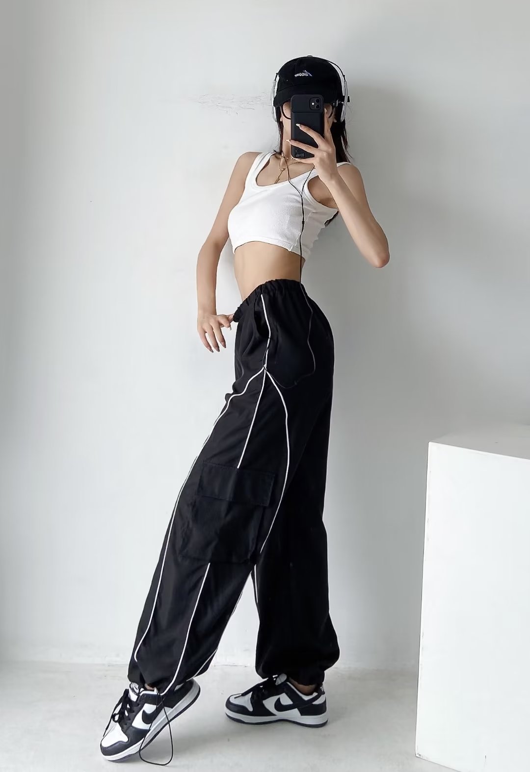 High-Waisted Y2K Jazz Dance Hip Hop Pants for Women - Retro American Casual Wide-Leg Trousers High-Waisted Y2K Jazz Dance Hip Hop Pants for Women - Retro American Casual Wide-Leg Trousers