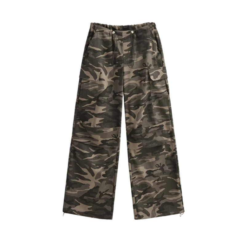 Hip-Hop Dance Set for Women - Ultra-Short Leather Jacket & High-Waisted Camouflage Cargo Pants - Trendy Streetwear Outfit Hip-Hop Dance Set for Women - Ultra-Short Leather Jacket & High-Waisted Camouflage Cargo Pants - Trendy Streetwear Outfit