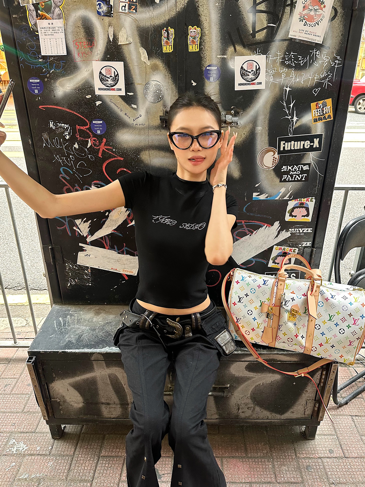 Hot Girl Black Vintage Flared Cargo Jeans - Slim Fit, Washed Design, Stylish 90s Inspired Long Pants for Trendy Looks Hot Girl Black Vintage Flared Cargo Jeans - Slim Fit, Washed Design, Stylish 90s Inspired Long Pants for Trendy Looks