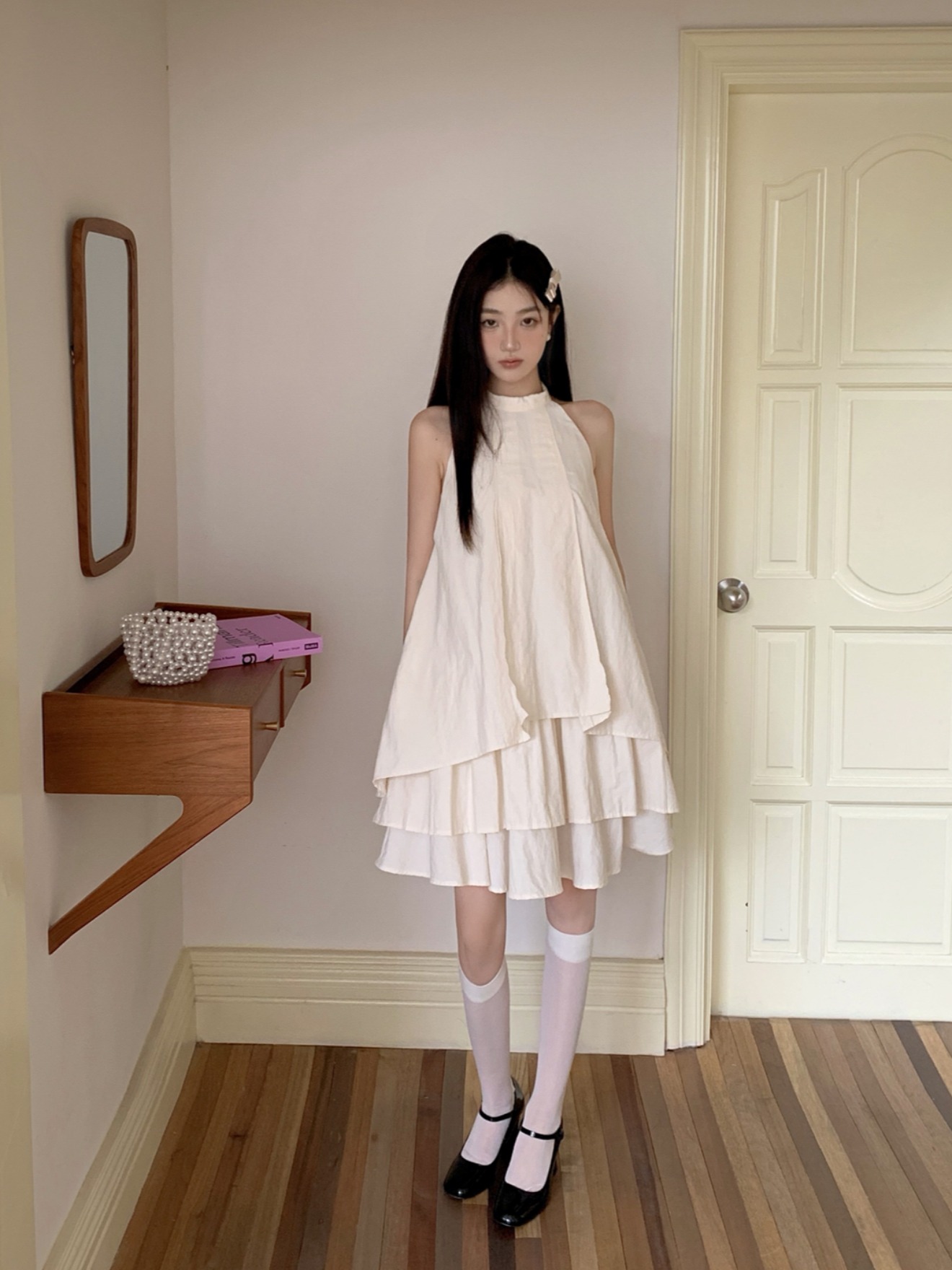 Irregular Halter Sleeveless Top Dress in White - French Vacation Style, Clean Fit, Chic Summer Fashion Irregular Halter Sleeveless Top Dress in White - French Vacation Style, Clean Fit, Chic Summer Fashion