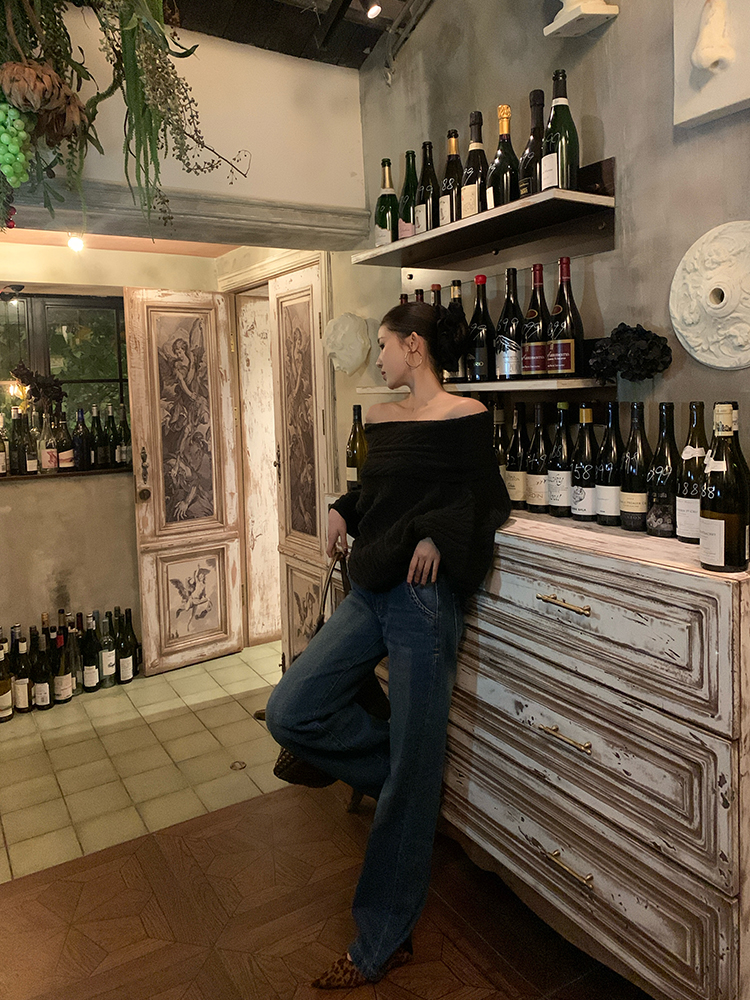 Irregular Knitted Sweater Top for Early Autumn in Easy Mengling Style - Cozy Fashion for 90s and Y2K Inspired Outfits Irregular Knitted Sweater Top for Early Autumn in Easy Mengling Style - Cozy Fashion for 90s and Y2K Inspired Outfits