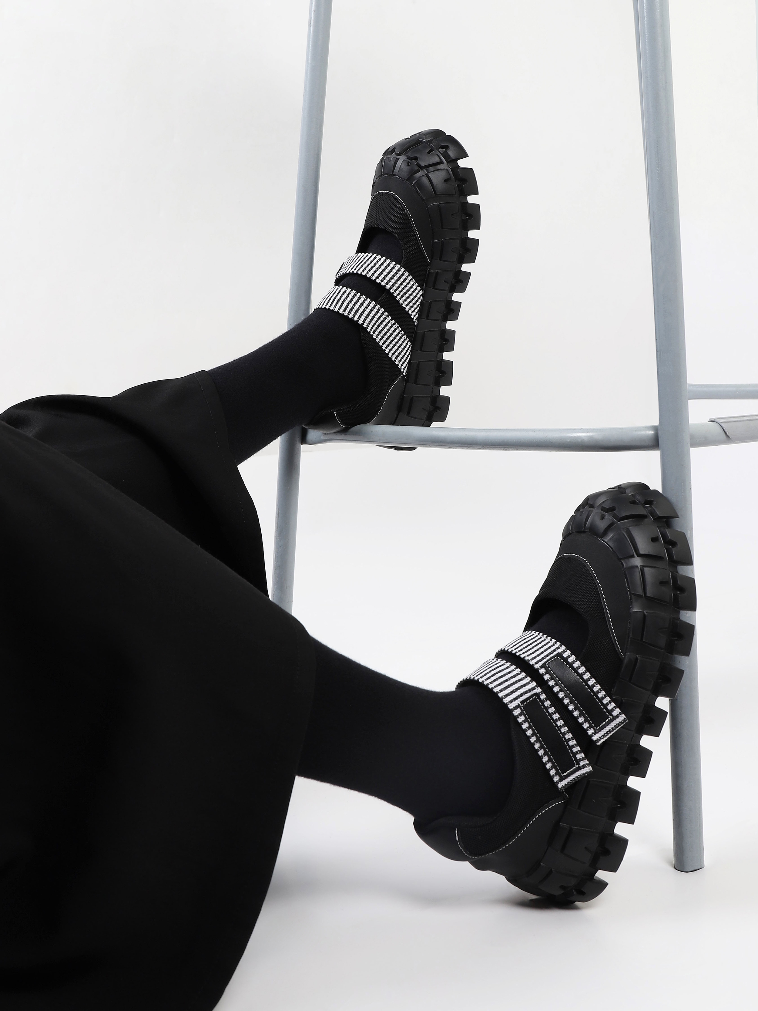 Japanese Style Mary Jane Shoes for Women - Velcro Thick Sole Black Niche Flats - Trendy 2025 Summer Footwear Japanese Style Mary Jane Shoes for Women - Velcro Thick Sole Black Niche Flats - Trendy 2025 Summer Footwear