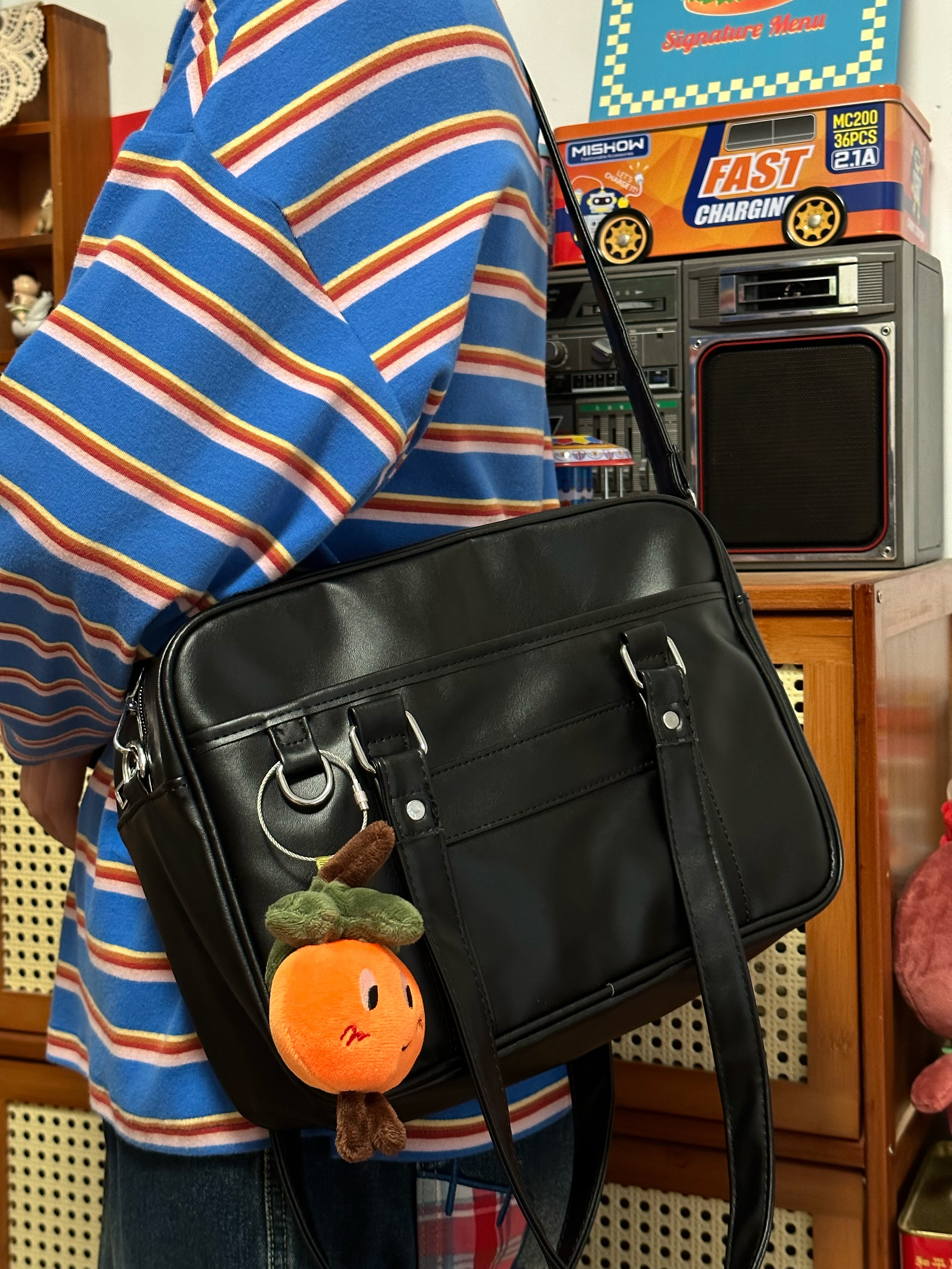 Japanese-Style Retro PU Tote Bag for Women - Versatile Large Capacity Shoulder Crossbody Commuter Bag for College Students Japanese-Style Retro PU Tote Bag for Women - Versatile Large Capacity Shoulder Crossbody Commuter Bag for College Students