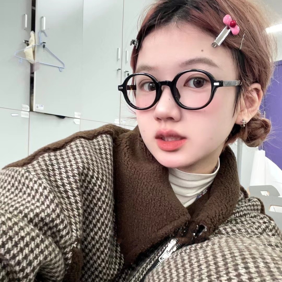 Japanese-Style Thick Black Frame Round Glasses for Women - Cute Flat Lens Design for Round and Square Faces, Perfect for Minimalist Looks