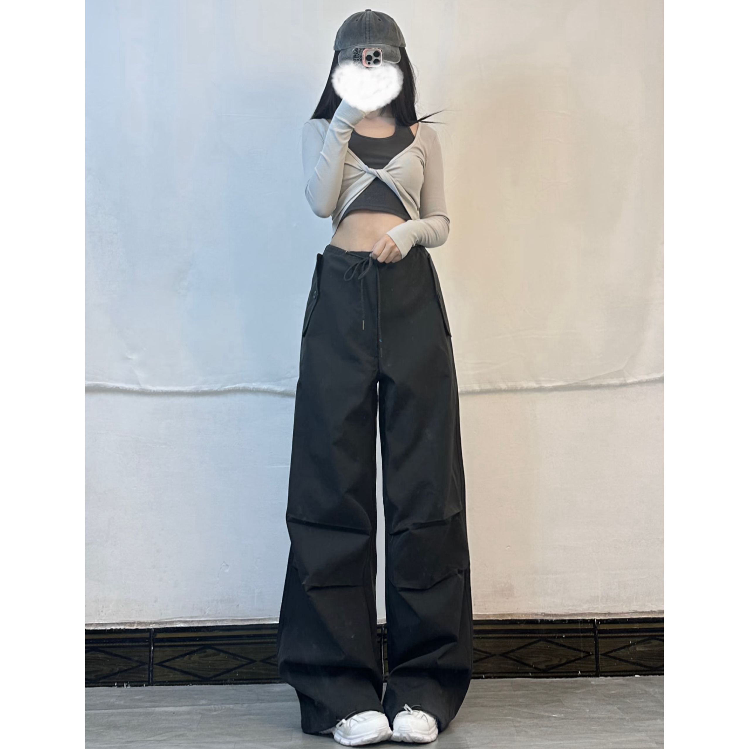 K-pop Inspired Sweet and Spicy Fake Two-Piece Halter Neck Twisted Long Sleeve Top with Elastic Waist Splicing for Girls K-pop Inspired Sweet and Spicy Fake Two-Piece Halter Neck Twisted Long Sleeve Top with Elastic Waist Splicing for Girls