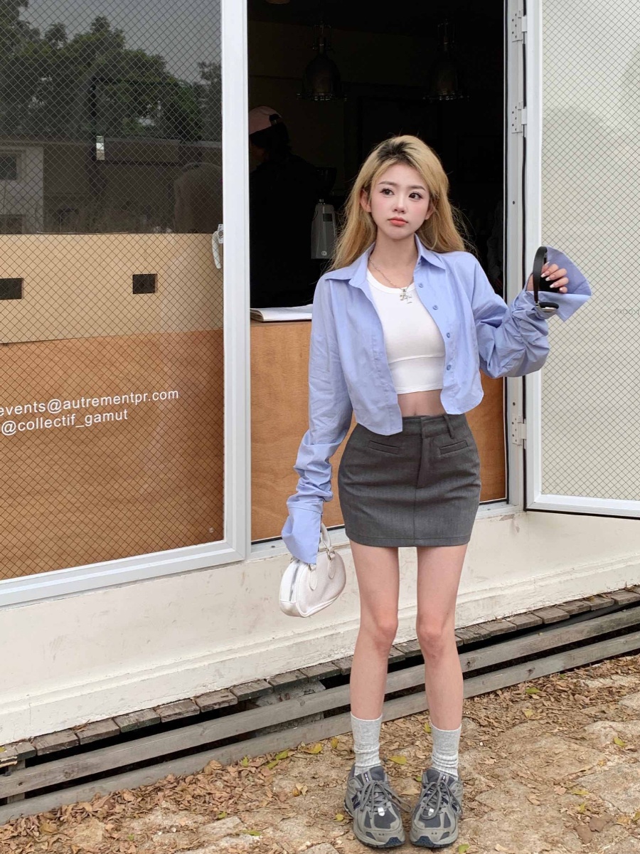 K-Pop Street Dance Outfit - Spicy Girl Short Top with Ultra-Long Sleeves, Jazz Cardigan for Early Autumn Style