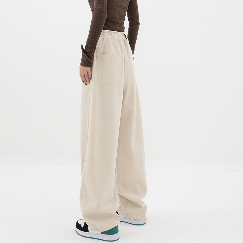 Khaki Woolen Wide-Leg Sweatpants for Women, Thickened Autumn Winter Banana Style Casual Sports Pants Khaki Woolen Wide-Leg Sweatpants for Women, Thickened Autumn Winter Banana Style Casual Sports Pants
