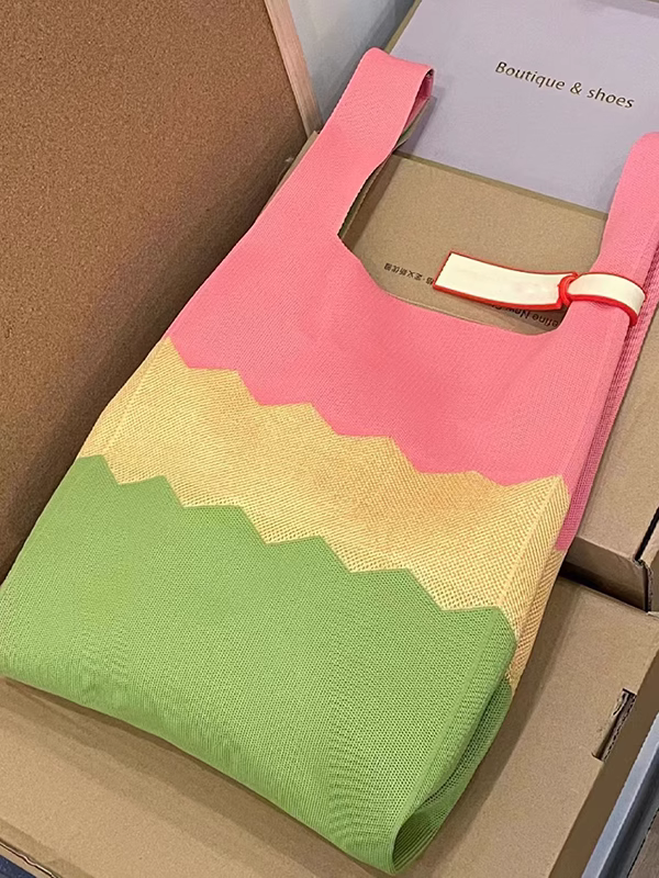 Knitted Rainbow Tote Bag - Three-Color Large Capacity Fashion Bag for Spring/Summer 2025 - Trendy and Stylish Accessory Knitted Rainbow Tote Bag - Three-Color Large Capacity Fashion Bag for Spring/Summer 2025 - Trendy and Stylish Accessory