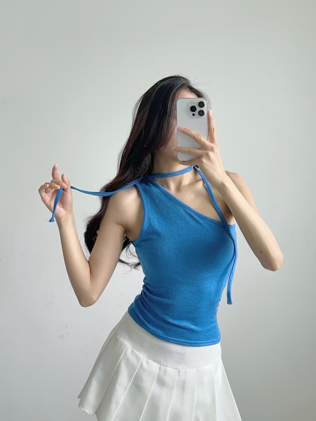 Korean Dance Jazz Slim-Fit Halter Asymmetrical Sleeveless Crop Top - Women's Off-Shoulder K-Pop Street Style Fashion Korean Dance Jazz Slim-Fit Halter Asymmetrical Sleeveless Crop Top - Women's Off-Shoulder K-Pop Street Style Fashion