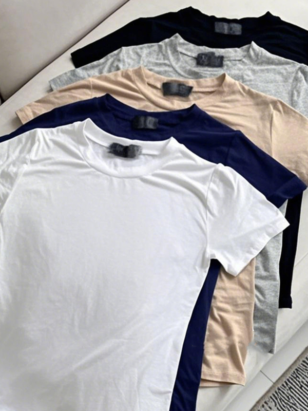 Korean Slim-Fit Black Round-Neck Cotton T-Shirt for Women - Short Sleeve Summer Versatile Top, Lightweight and Chic Korean Slim-Fit Black Round-Neck Cotton T-Shirt for Women - Short Sleeve Summer Versatile Top, Lightweight and Chic