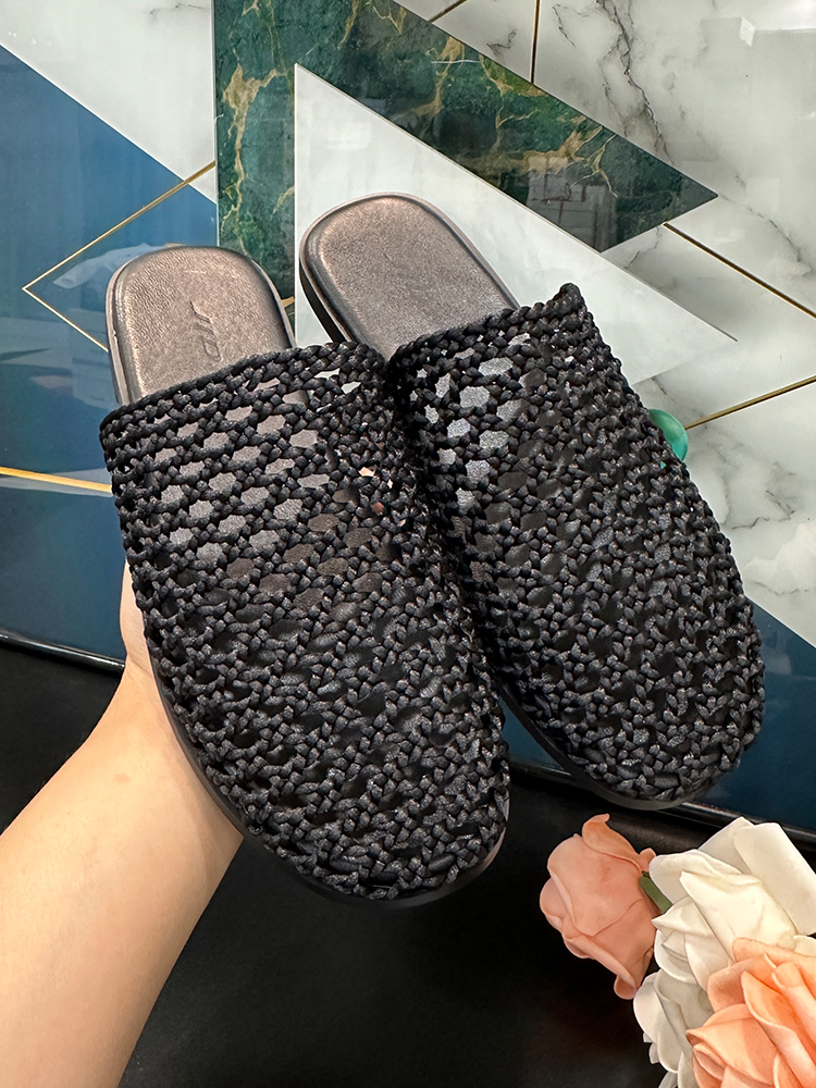 Korean Style 2025 Summer Artistic Woven Hollow Casual Flat Outdoor Shoes for Women