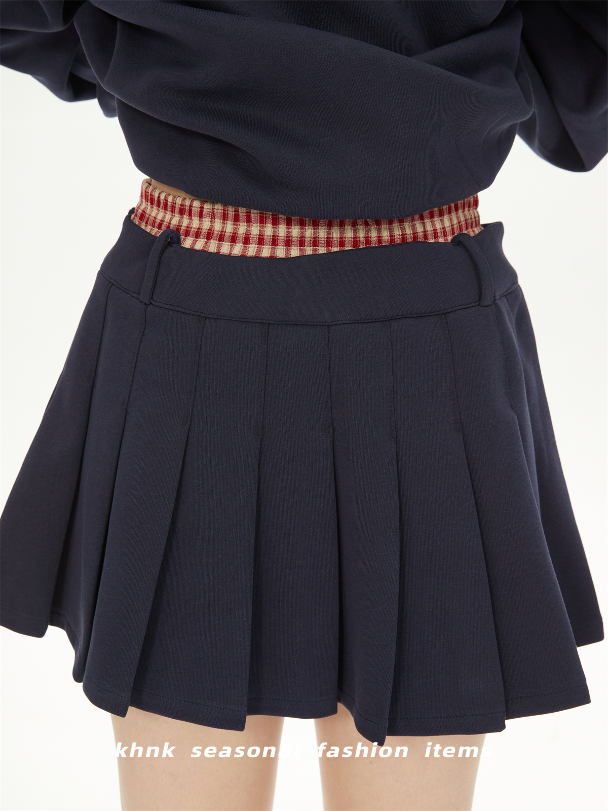 Korean Style College Plaid Spliced Polo Sweatshirt & Pleated Skirt Women's Sports Suit Two-Piece Set for Spring & Autumn Korean Style College Plaid Spliced Polo Sweatshirt & Pleated Skirt Women's Sports Suit Two-Piece Set for Spring & Autumn