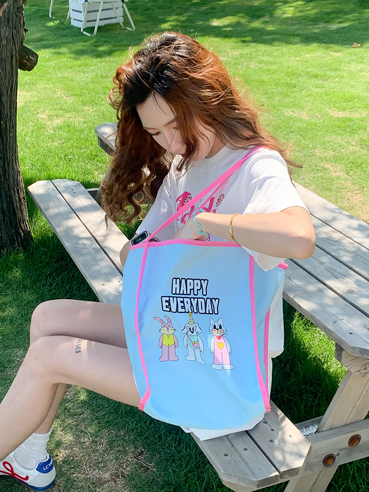 Korean Style Color-Blocking Canvas Tote Bag for Women, Trendy Cartoon Girl Design, Spring/Summer Student Shoulder Bag 2025 Korean Style Color-Blocking Canvas Tote Bag for Women, Trendy Cartoon Girl Design, Spring/Summer Student Shoulder Bag 2025