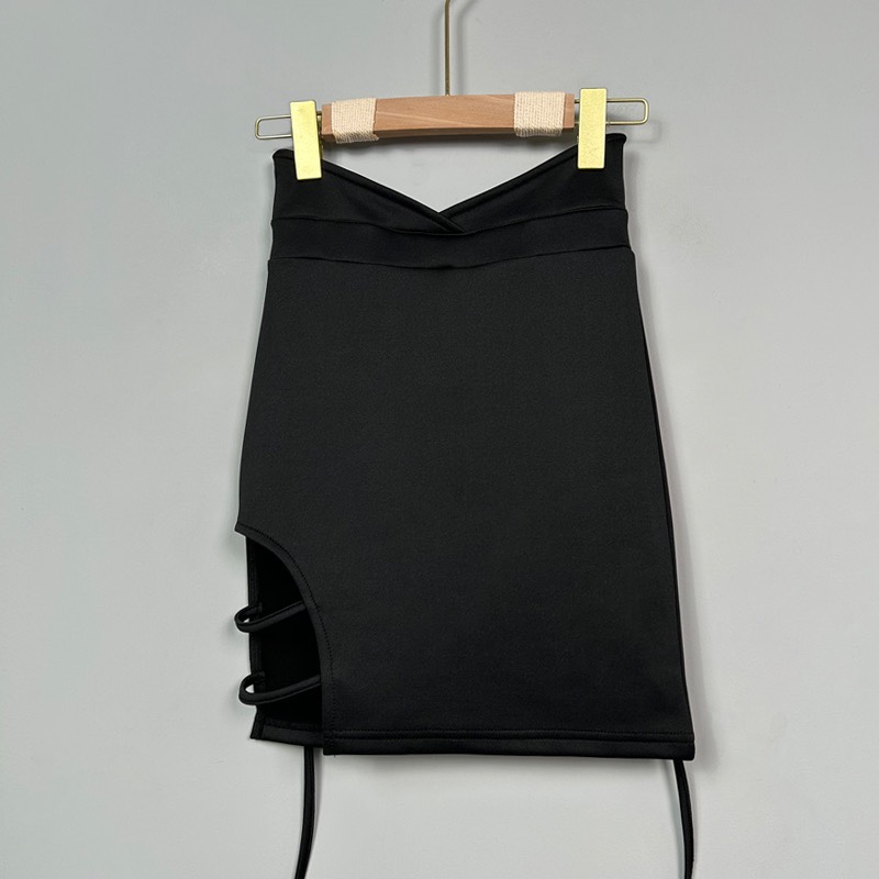 Korean Style Elegant Halter Bodycon Dress with Niche Hollow Design - Women's Short Skirt for a Feminine Look