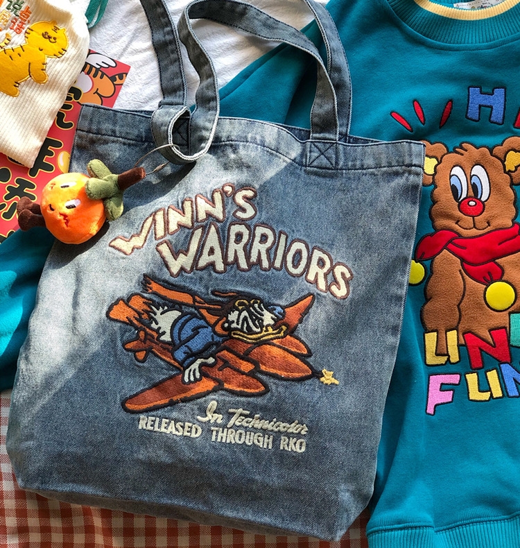 Korean-Style Embroidered Denim Shoulder Bag for Women, Trendy Large Capacity Commuter Tote, Japanese-Inspired Design Korean-Style Embroidered Denim Shoulder Bag for Women, Trendy Large Capacity Commuter Tote, Japanese-Inspired Design