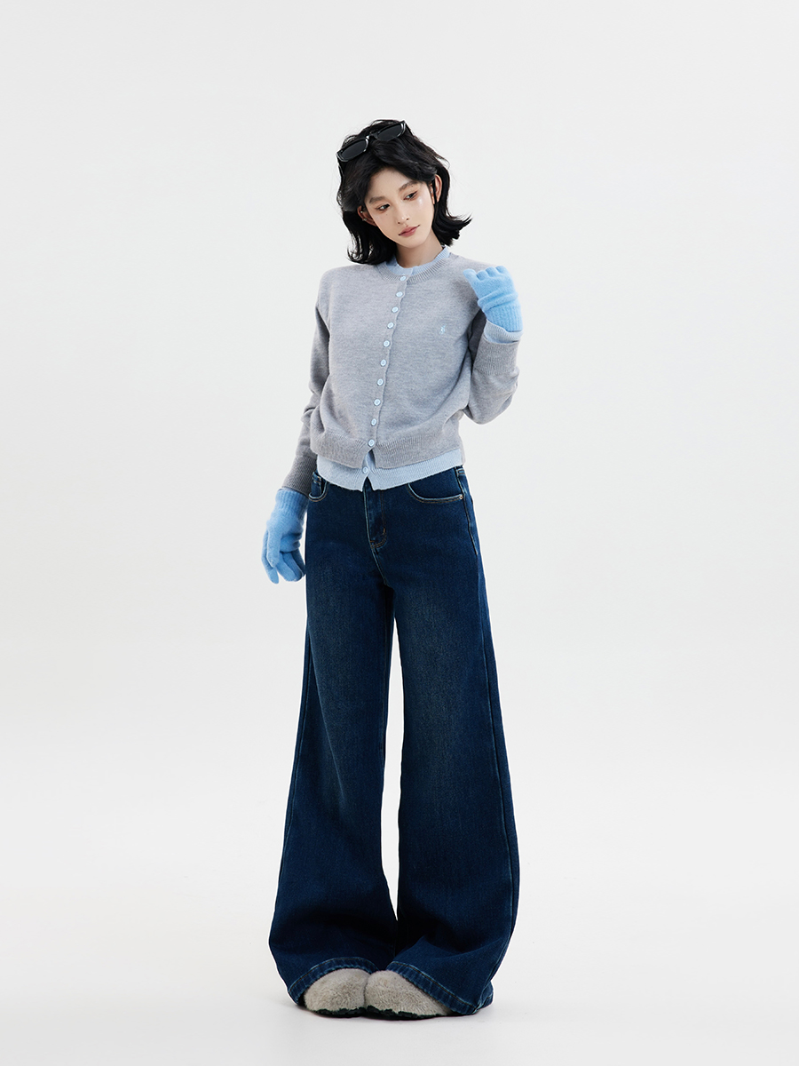 Korean Style Fake Two-Piece Round Neck Long Sleeve Knitted Sweater Coat for Women - Loose Short Cardigan Top for Autumn & Winter Korean Style Fake Two-Piece Round Neck Long Sleeve Knitted Sweater Coat for Women - Loose Short Cardigan Top for Autumn & Winter