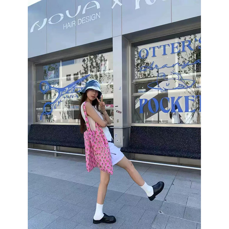 Korean Style Floral Single-Shoulder Tote Bag, Large Capacity Commuter Handbag, Versatile Canvas Bag for Everyday Use Korean Style Floral Single-Shoulder Tote Bag, Large Capacity Commuter Handbag, Versatile Canvas Bag for Everyday Use