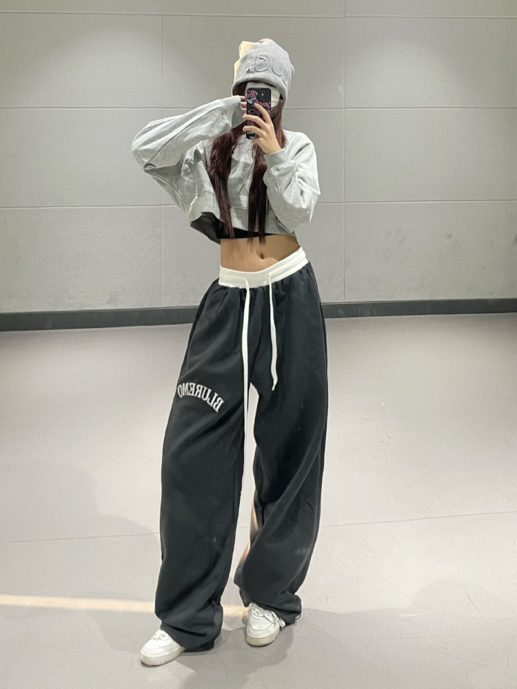 Korean Style Gray Short Sweatshirt and Double Waist Straight-Leg Sports Pants Set for Spring Summer Dance Outfit Korean Style Gray Short Sweatshirt and Double Waist Straight-Leg Sports Pants Set for Spring Summer Dance Outfit