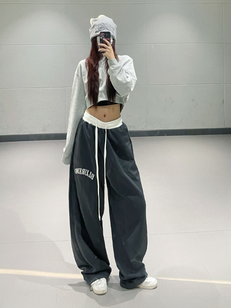 Korean Style Gray Short Sweatshirt and Double Waist Straight-Leg Sports Pants Set for Spring Summer Dance Outfit Korean Style Gray Short Sweatshirt and Double Waist Straight-Leg Sports Pants Set for Spring Summer Dance Outfit