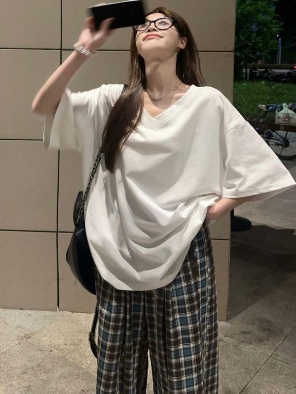 Korean Style Hip-Hop Short Sleeve V-Neck T-Shirt, Loose Fit Mid-Length Jazz Dance Practice Top for Trendy Looks