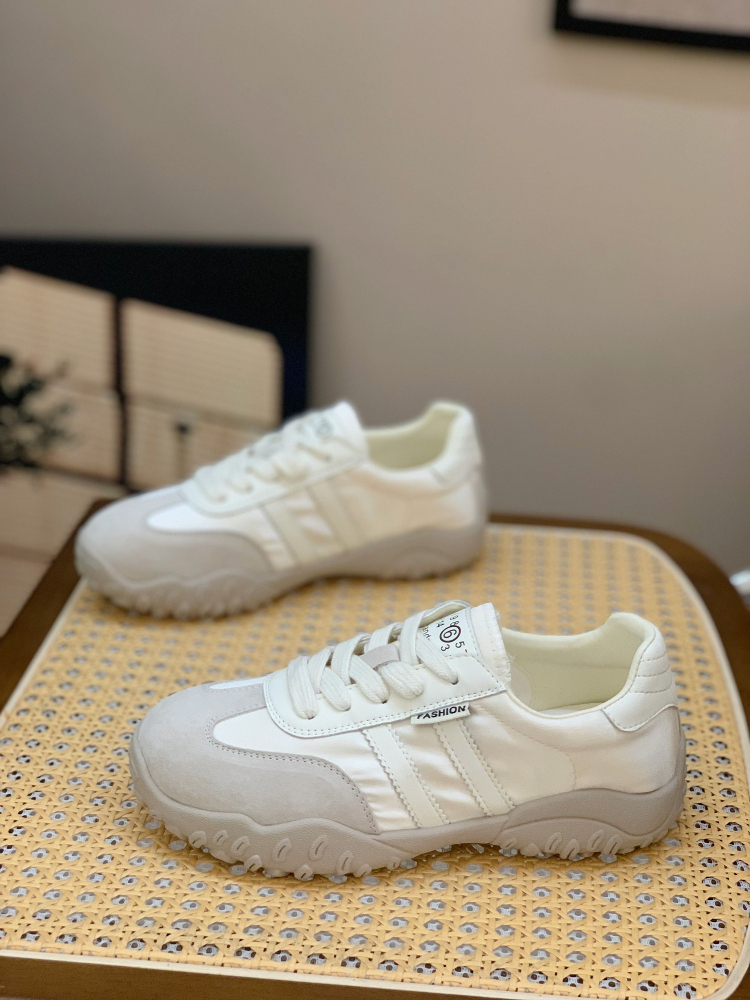 Korean-Style Lace-Up Thick-Soled Casual Shoes for Women - Lightweight Color-Blocking Summer 2025 Training Sneakers