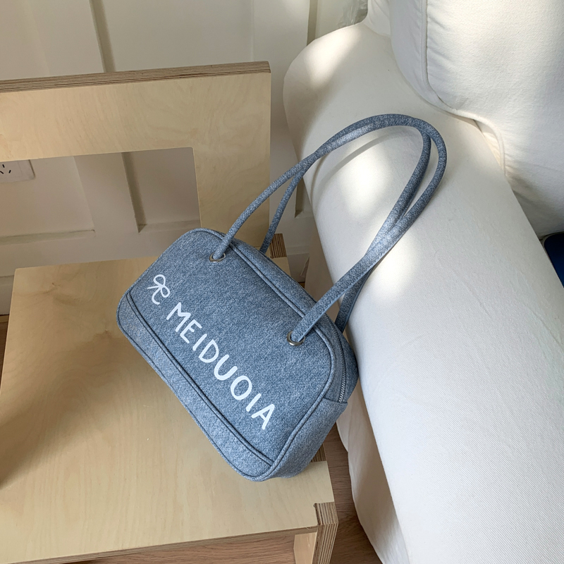 Korean Style Letter Print Denim Underarm Bag for Women - 2025 Trendy Casual Large Capacity Tote Bag Korean Style Letter Print Denim Underarm Bag for Women - 2025 Trendy Casual Large Capacity Tote Bag