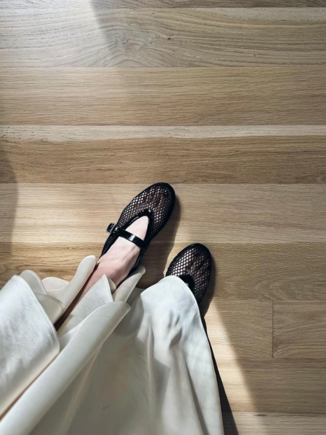 Korean-Style Mary Jane Women's Shoes, Summer Breathable Hollow Retro Flat Sandals, Mesh Shoes for Women