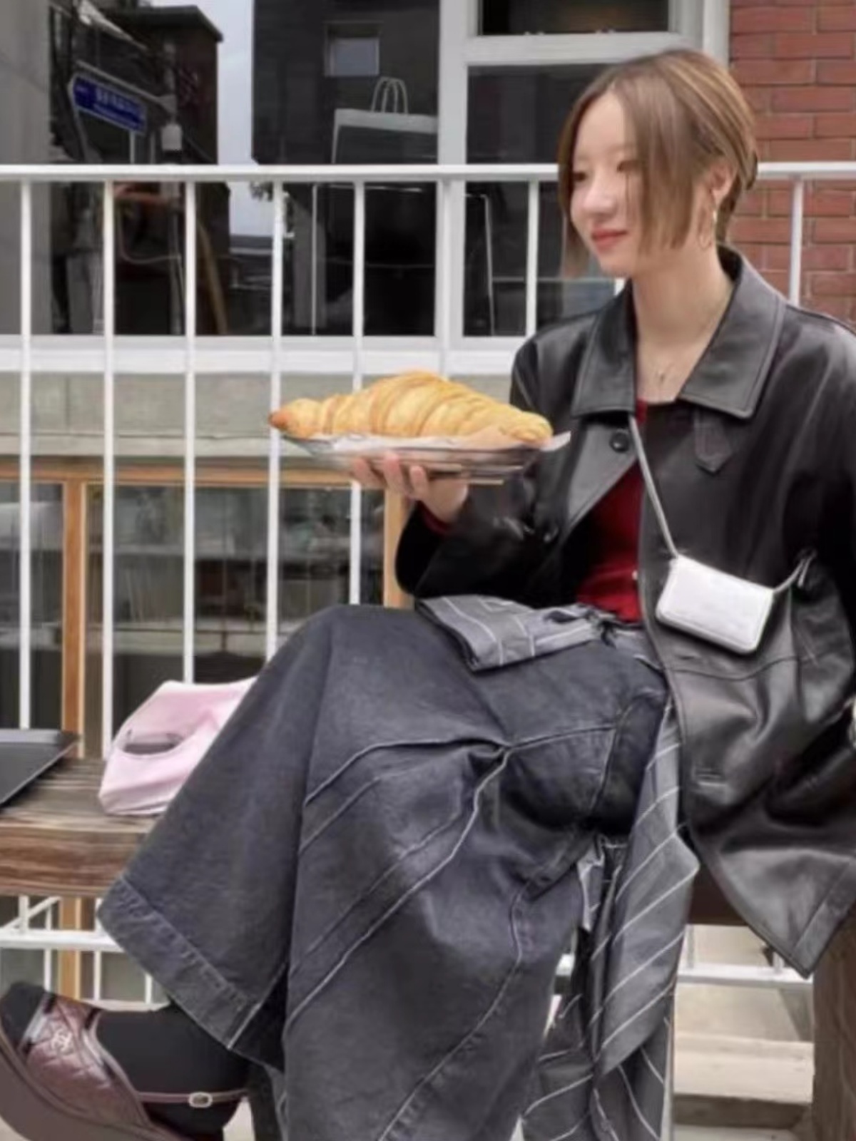 Korean Style Mini Crossbody Bag - Cute Square Card Holder with Compartments, Fashionable Chest Bag and Decorative Waist Bag Korean Style Mini Crossbody Bag - Cute Square Card Holder with Compartments, Fashionable Chest Bag and Decorative Waist Bag