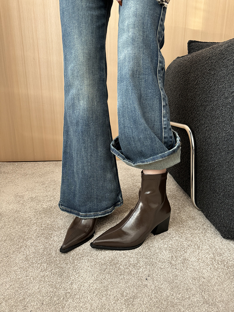 Korean-Style Nude Chunky Heel Short Boots with Back Zipper - 2025 Trendy Pointed Slim Design