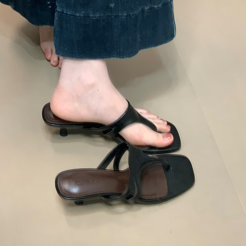 Korean Style One-Strap Thin Heel Square Toe Flip Flops for Women - Ocean-Inspired Summer Footwear 2025 Korean Style One-Strap Thin Heel Square Toe Flip Flops for Women - Ocean-Inspired Summer Footwear 2025