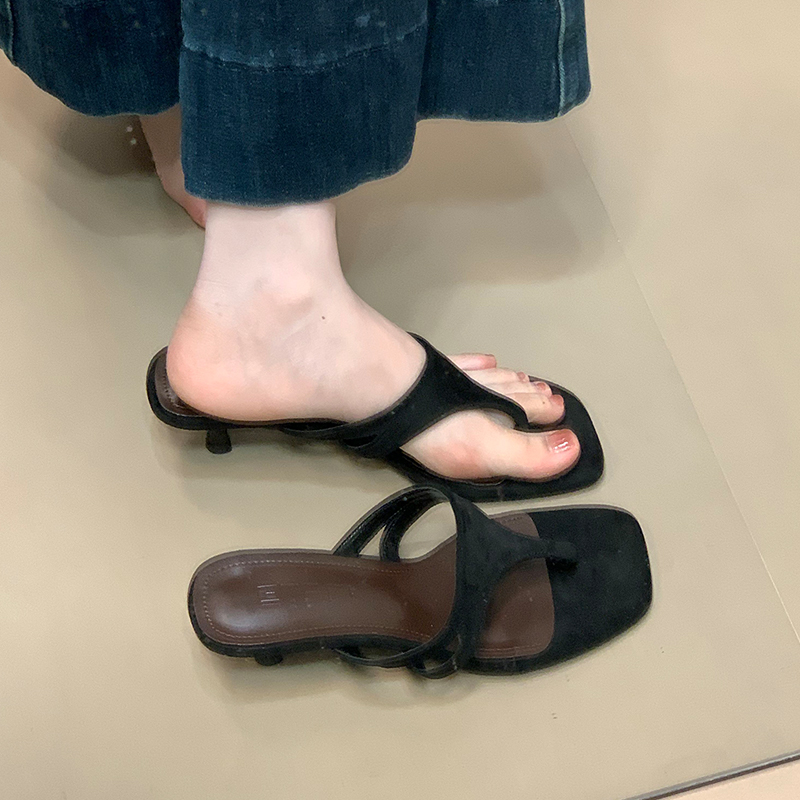 Korean Style One-Strap Thin Heel Square Toe Flip Flops for Women - Ocean-Inspired Summer Footwear 2025 Korean Style One-Strap Thin Heel Square Toe Flip Flops for Women - Ocean-Inspired Summer Footwear 2025