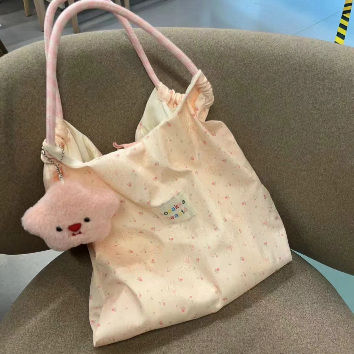 Korean-Style Pink Floral Drawstring Canvas Bag, Large Capacity Shoulder Tote Bag, Trendy Niche Design for 2025