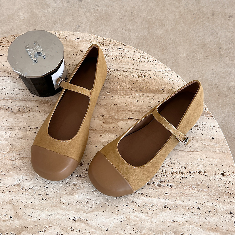 Korean-Style Plus-Size Women's Mary Jane Flat Shoes, Trendy Autumn Leather Slip-Ons for Wide Feet, Sizes 40-43